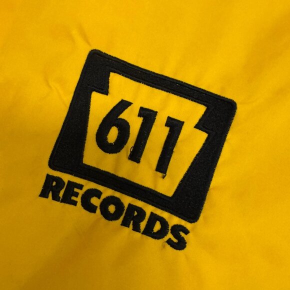 611 Records Philadelphia 1990s Windbreaker Jacket size XL - Picture 2 of 8
